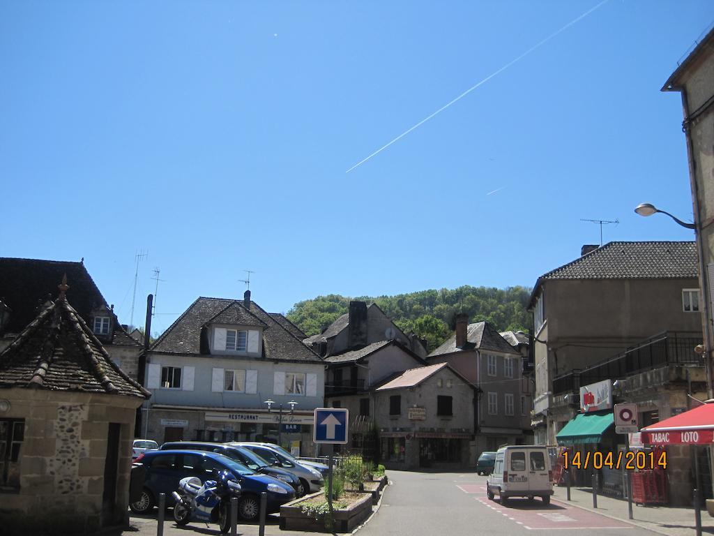 Hotel Le Commerce Neuville  외부 사진