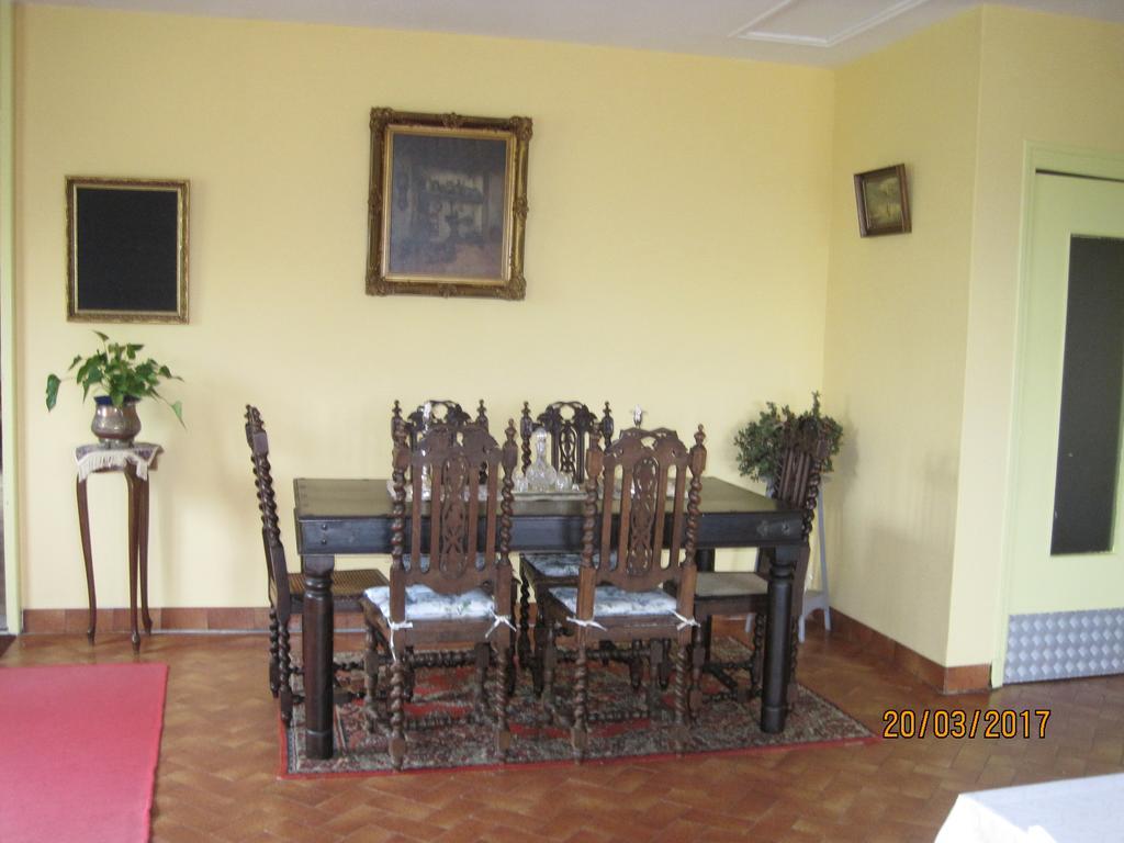 Hotel Le Commerce Neuville  외부 사진