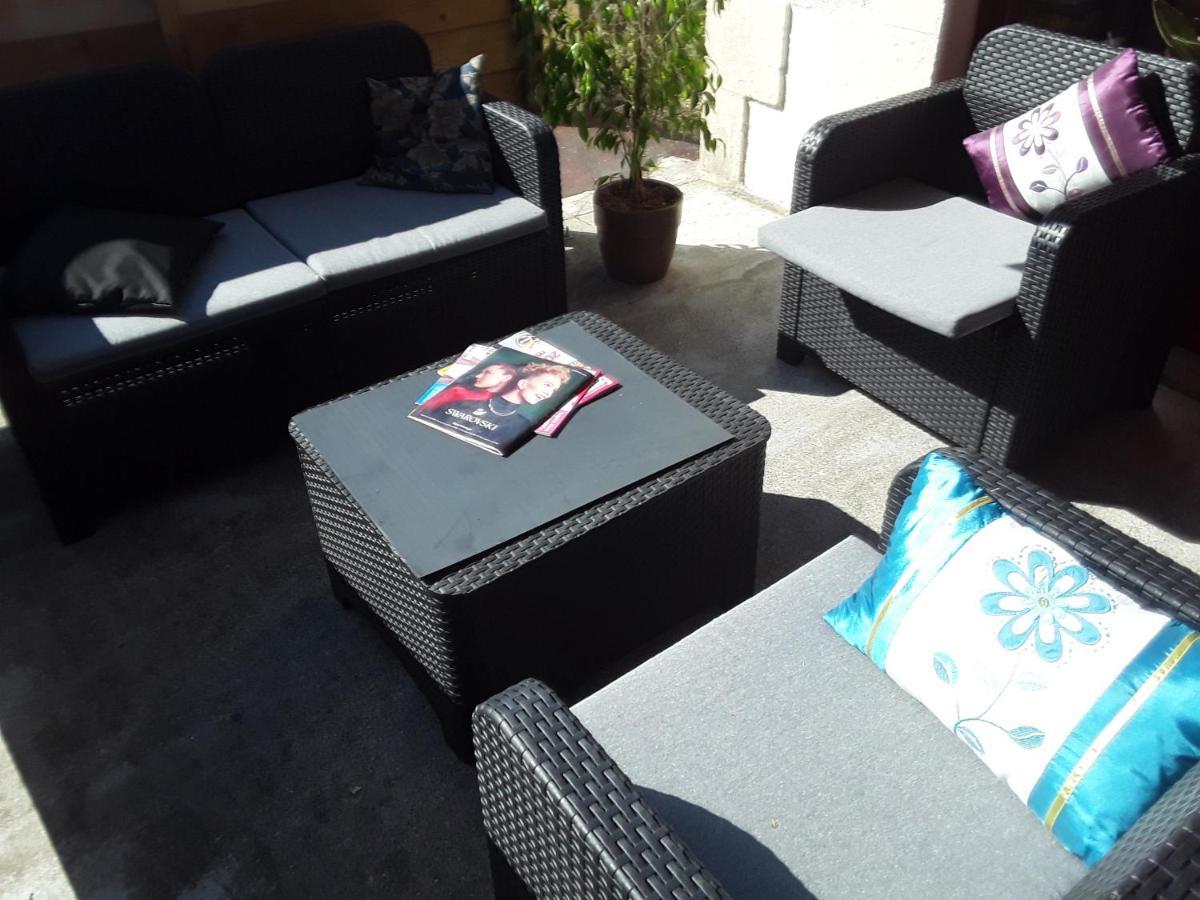 Hotel Le Commerce Neuville  외부 사진